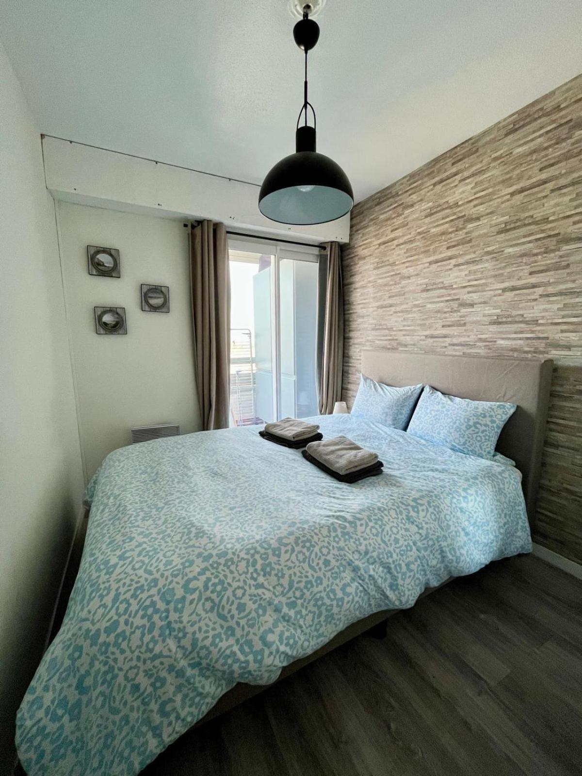 Appartement Vue Mer Et Marina, Loggia - Parking Courseulles-sur-Mer Exteriér fotografie