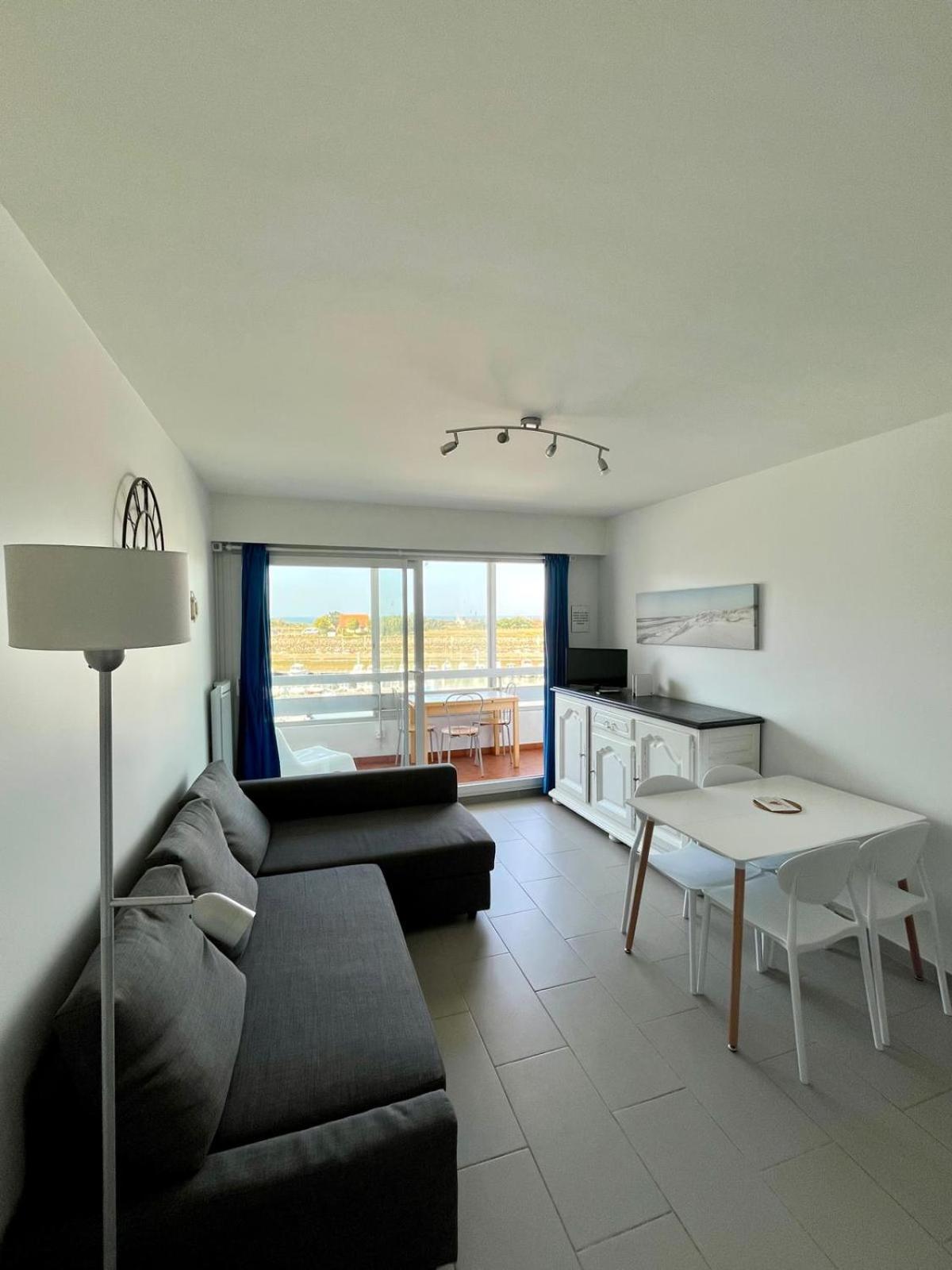 Appartement Vue Mer Et Marina, Loggia - Parking Courseulles-sur-Mer Exteriér fotografie